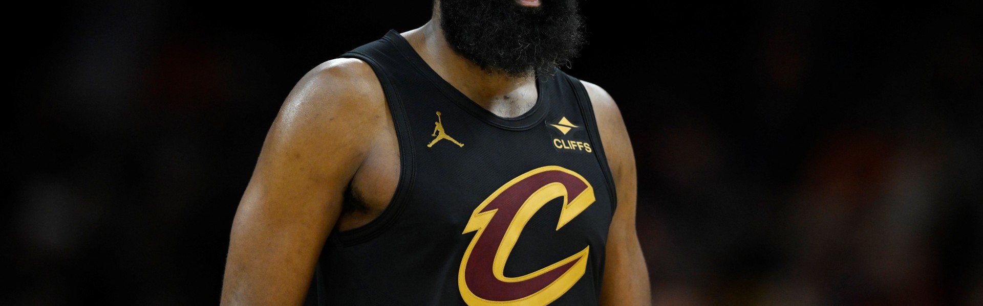 开云体育官网-骑士队记：哈登这类伤病就是需要靠自愈 治疗方法基本就是冰敷