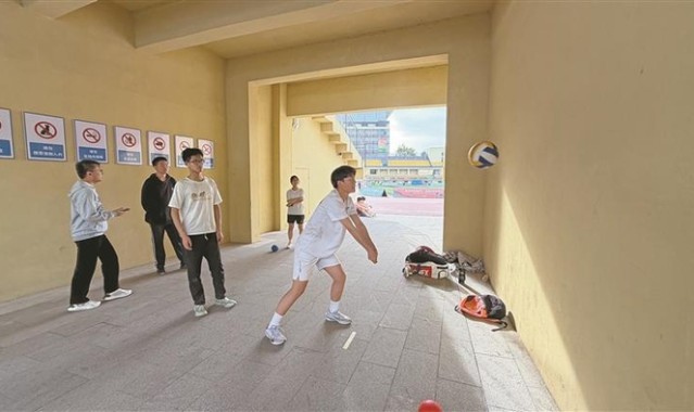 开云体育官网-西安：多方护航   少年逐梦|体育场|西安市人民体育场|体育中考|西安市|陕西省_新浪新闻