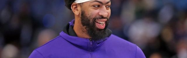 开云官网-哈姆：和詹姆斯心有灵犀 要帮助浓眉找回园区状态